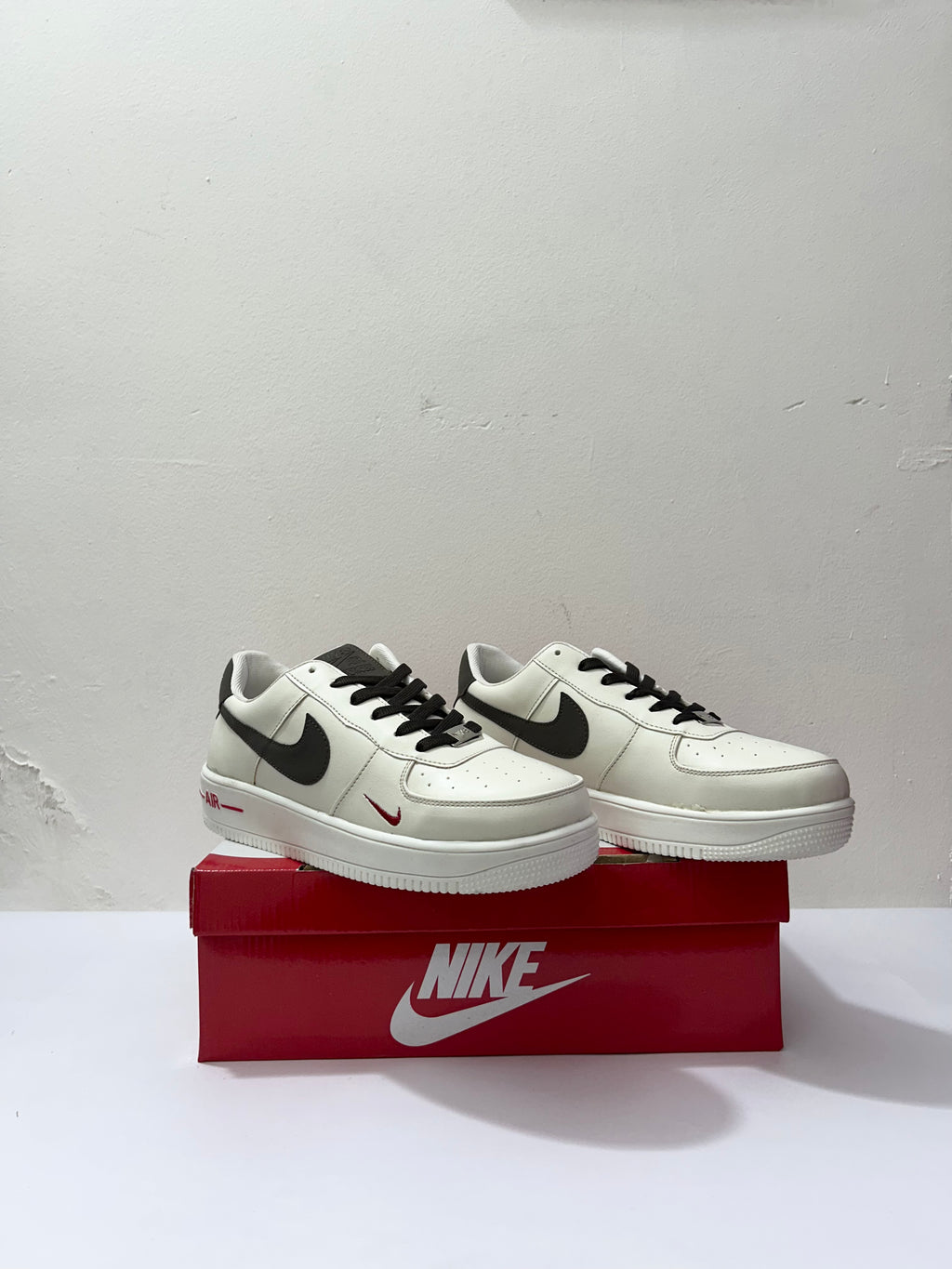 Nike Air Force 1 White  – Classic Street Icon with Gum Sole