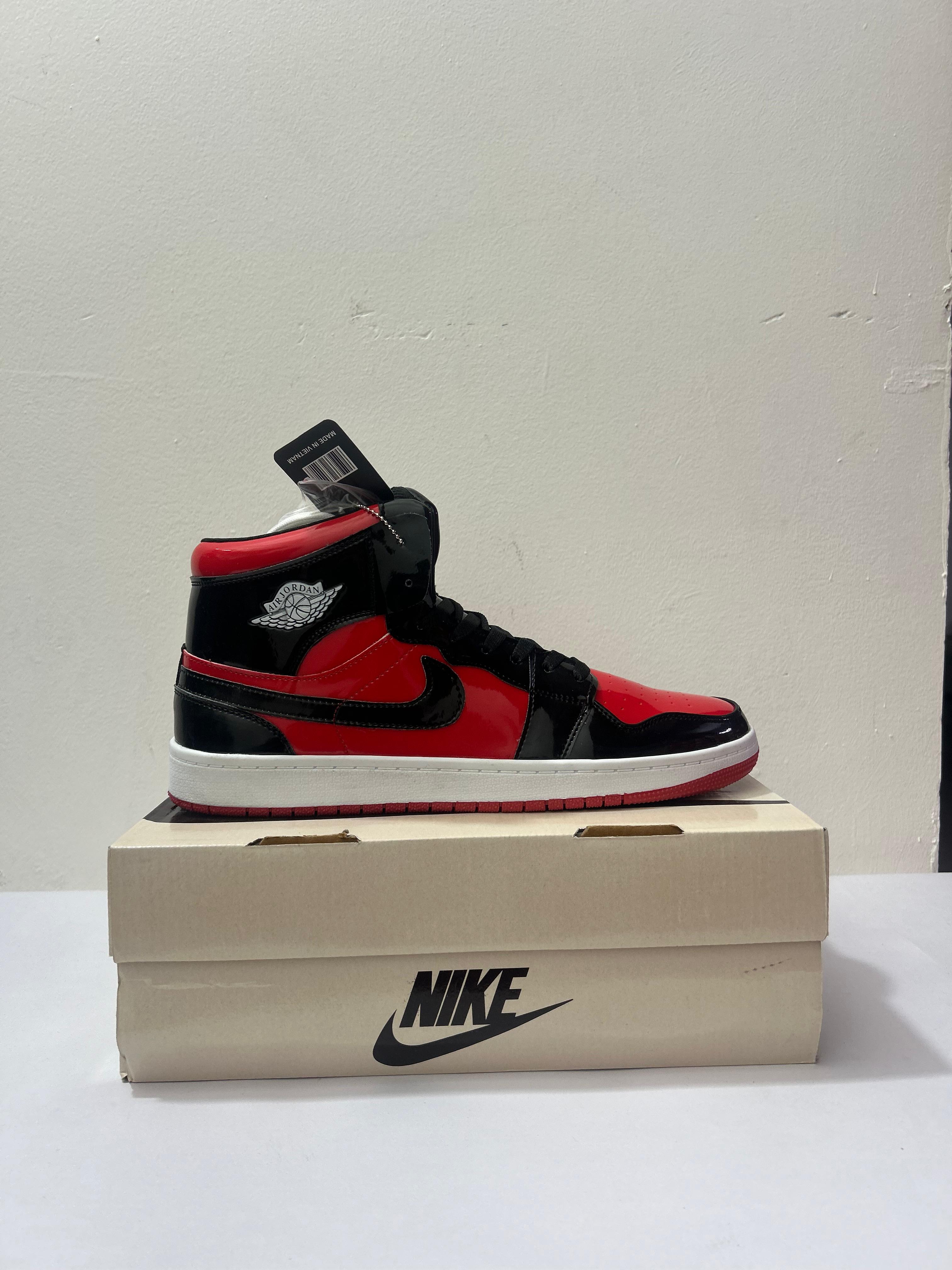 Air Jordan 1 Mid – Bred Patent Leather Edition