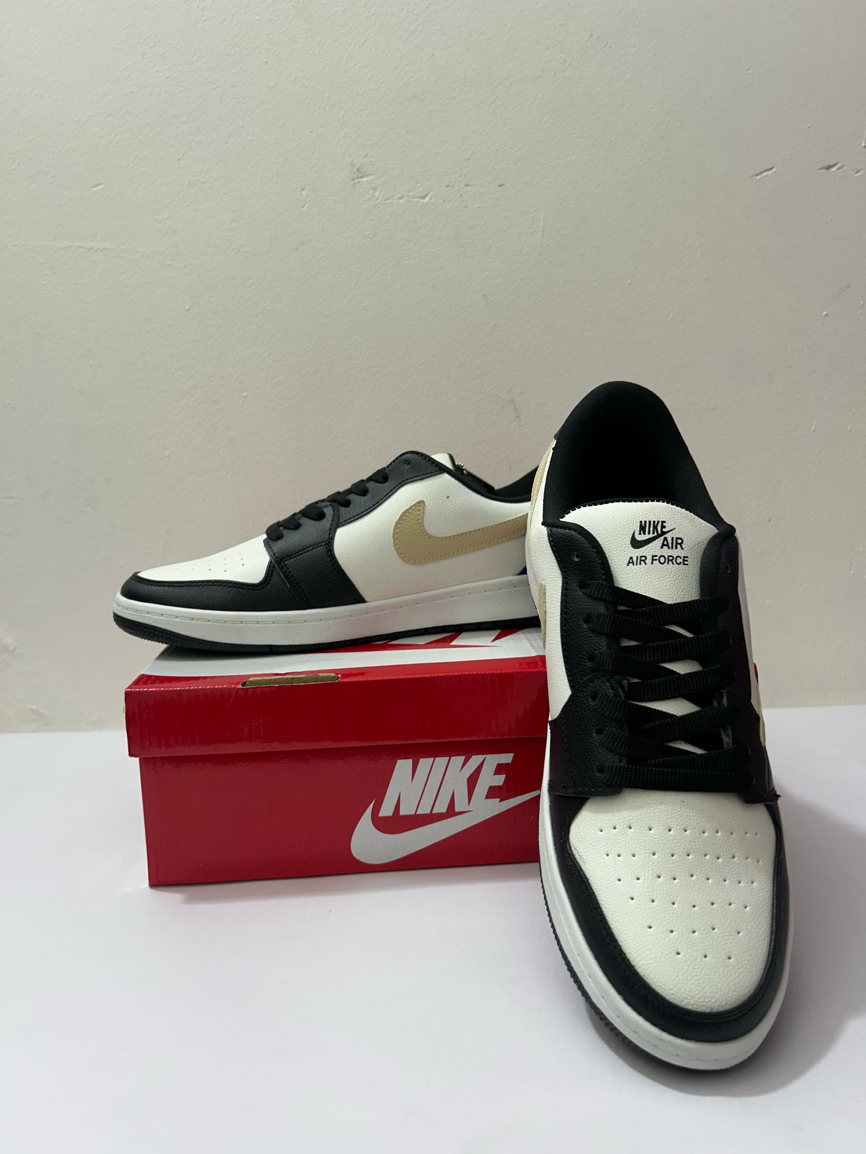 Nike Court Vision Low