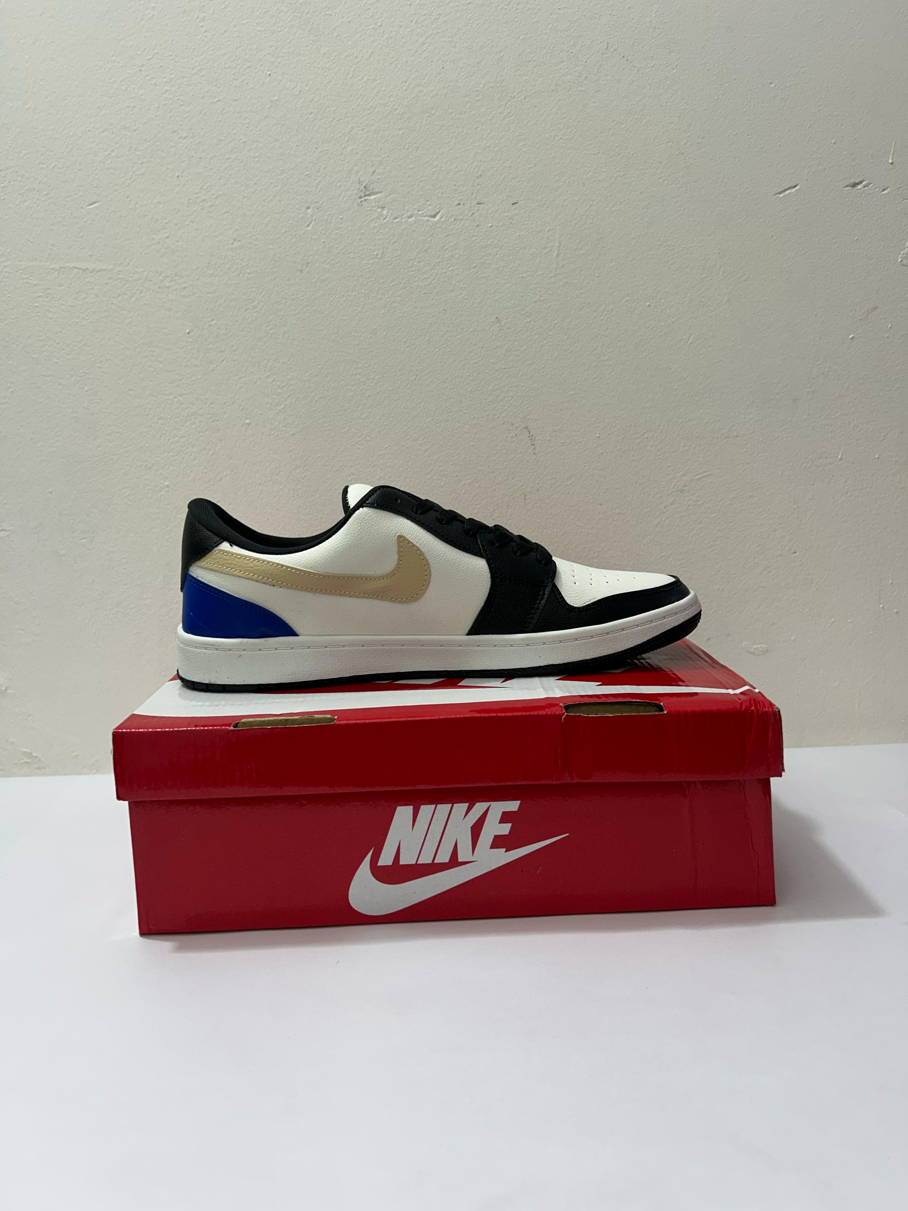 Nike Court Vision Low